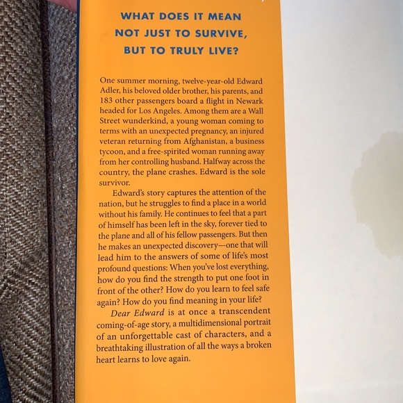 Dear Edward by Ann Napolitano book - Picture 3 of 5